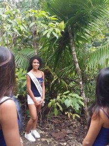  	Binibinis up-close experience with a tarsier